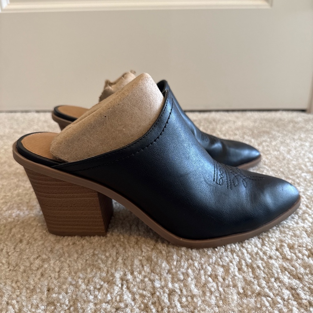 LC Lauren Conrad Women’s Safarina Heeled Mules - Picture 4 of 8